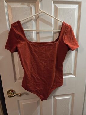 NWT Express Rust-Red Square Neck Short Sleeve Bodysuit
